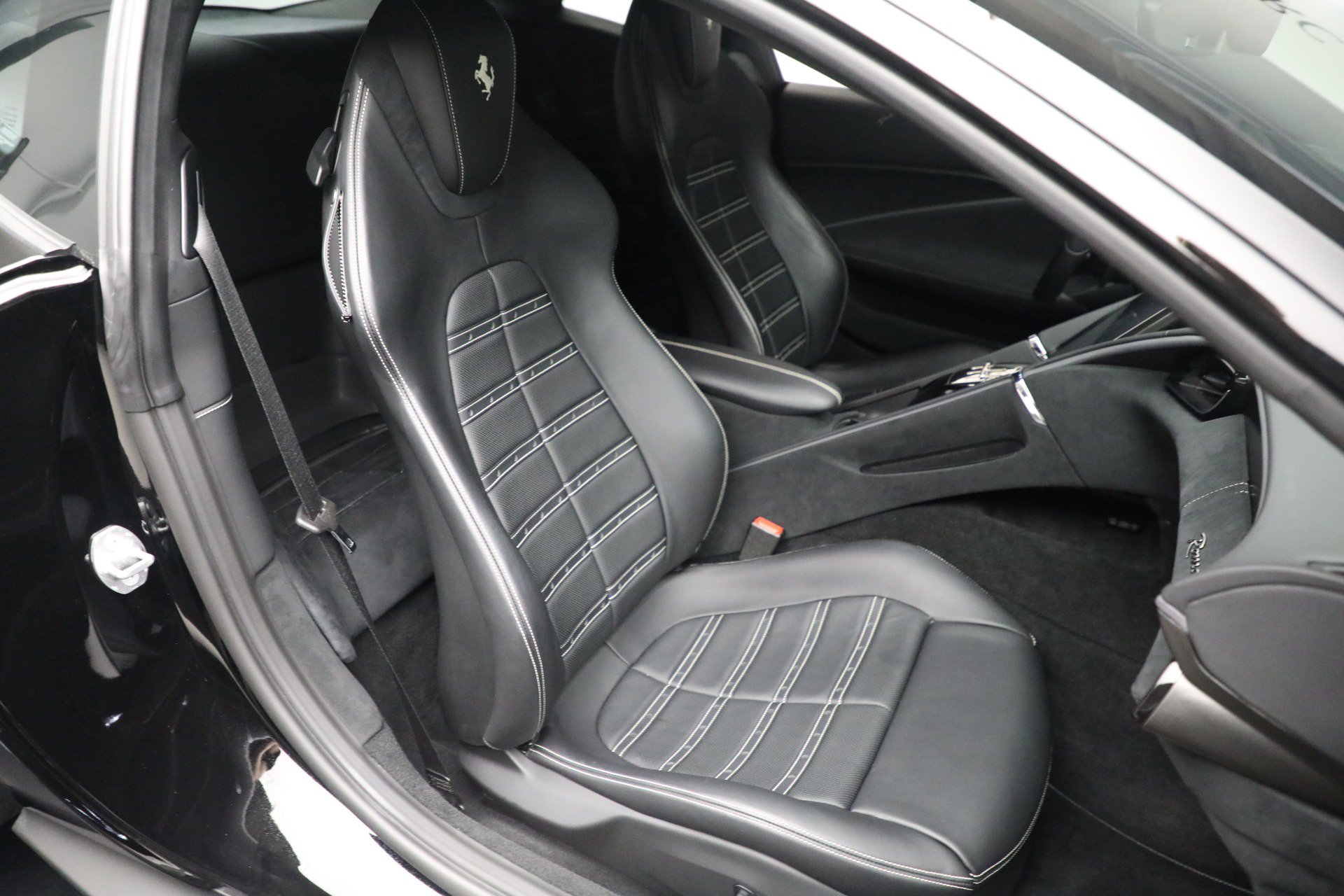 Certified 2021 Ferrari Roma RWD image 19