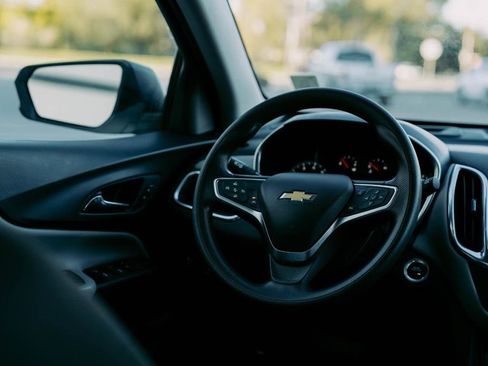 Used 2024 Chevrolet Equinox LS image 12