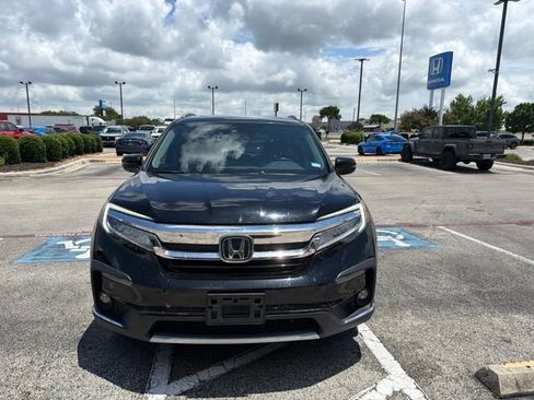 Used 2021 Honda Pilot Touring image 3