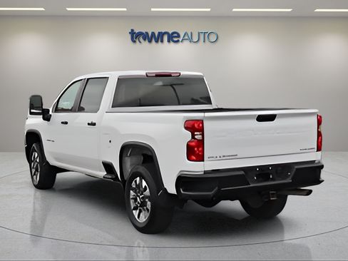 Used 2025 Chevrolet Silverado 2500 Custom w/ Z71 Off-Road Package AWD/4WD image 5