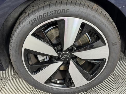 Used 2025 Audi A5 2.0T Premium w/ Convenience Package AWD/4WD image 13