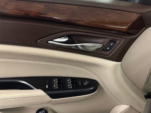 Used 2014 Cadillac SRX Luxury w/ Driver Awareness Package image 8