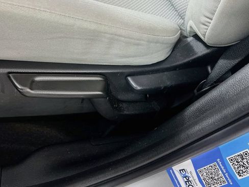 Used 2020 Honda HR-V LX image 13