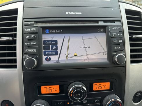 Used 2014 Nissan Frontier PRO-4X w/ Pro-4x Luxury Package image 15