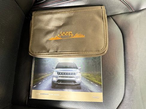 Used 2018 Jeep Compass Trailhawk w/ Leather Interior Group image 37