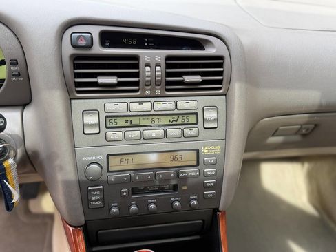 Used 1999 Lexus GS 400 RWD image 17