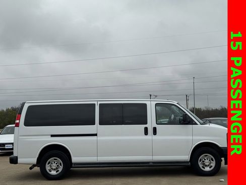 Used 2023 Chevrolet Express 3500 LS image 4