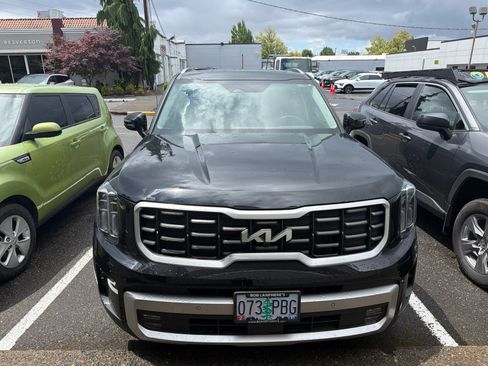 Used 2023 Kia Telluride SX AWD/4WD image 2