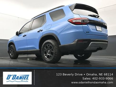 Used 2024 Honda Pilot TrailSport image 22