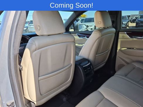 Used 2018 Cadillac XT5 Premium Luxury AWD/4WD image 18