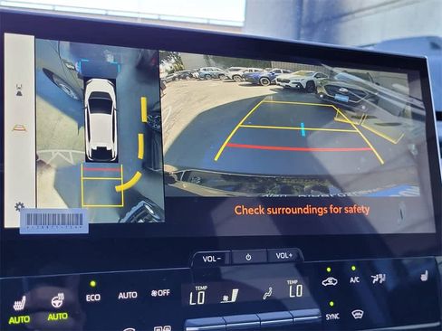 Certified 2024 Subaru Solterra Limited image 18