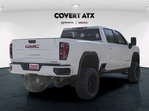 Used 2025 GMC Sierra 2500 AT4 w/ AT4 Premium Plus Package image 6