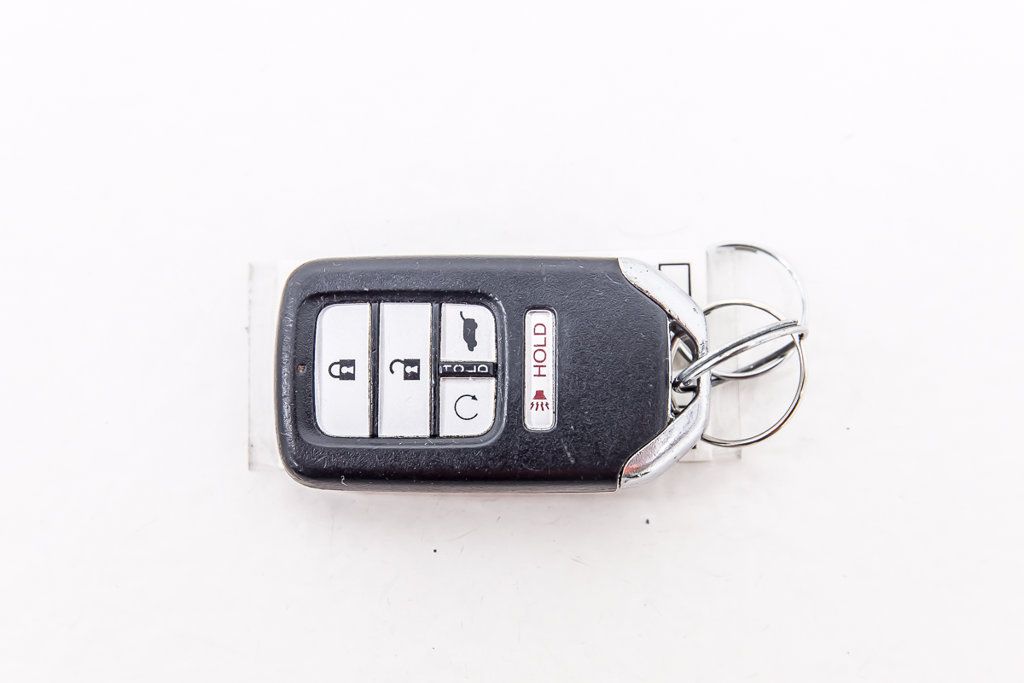 Used 2019 Honda Pilot Touring image 39
