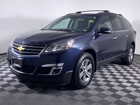 Used 2017 Chevrolet Traverse LT AWD/4WD image 18