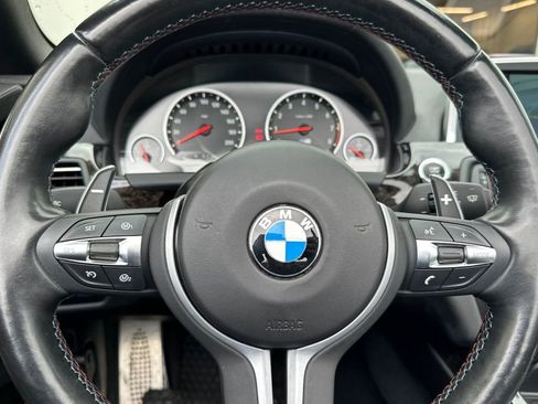 Used 2013 BMW M6 Convertible image 24