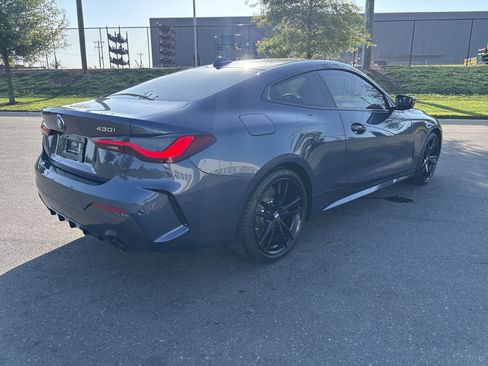 Used 2021 BMW 430i Coupe w/ M Sport Package RWD image 9