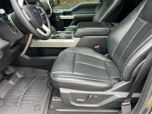 Used 2019 Ford F150 Lariat w/ Equipment Group 502A Luxury AWD/4WD image 10