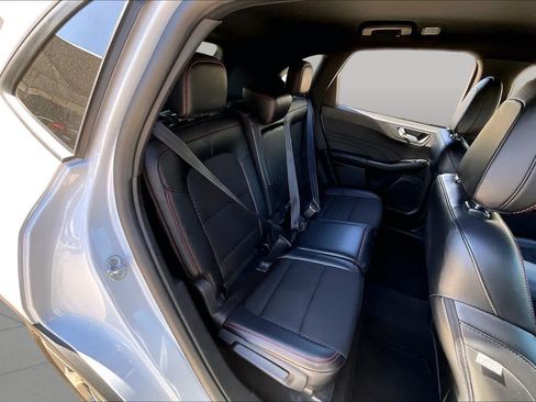 Used 2025 Ford Escape ST-Line FWD image 19