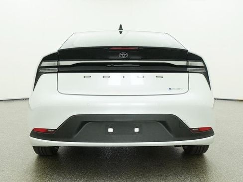 New 2026 Toyota Prius Plug-In Hybrid FWD image 25