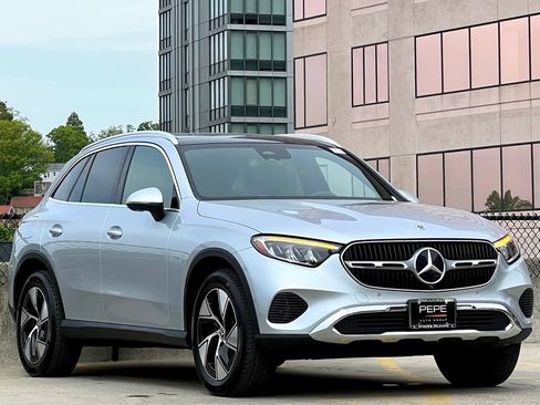 Certified 2024 Mercedes-Benz GLC 300 4MATIC image 1