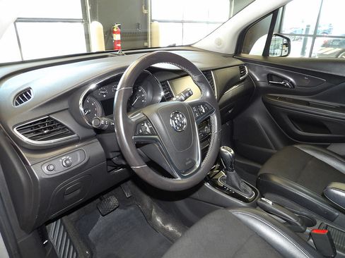 Used 2019 Buick Encore Preferred AWD/4WD image 24