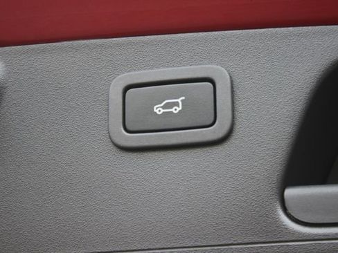 Used 2020 Jaguar E-PACE SE AWD/4WD image 26