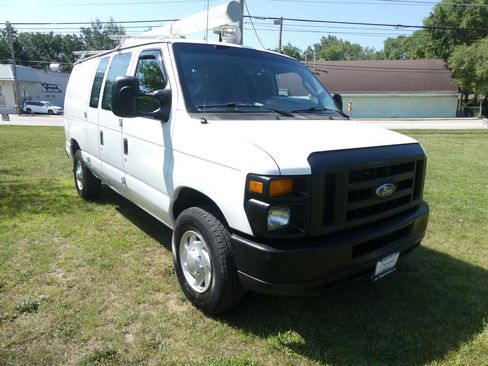 Used 2013 Ford E-250 and Econoline 250 image 3