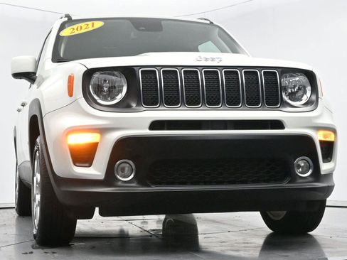 Used 2021 Jeep Renegade Latitude w/ Convenience Group image 42