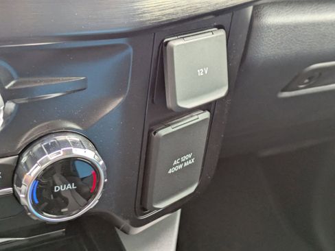 New 2026 Ford F250 Lariat w/ Black Appearance Package image 25