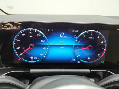 Used 2023 Mercedes-Benz GLA 250 w/ Premium Package image 10