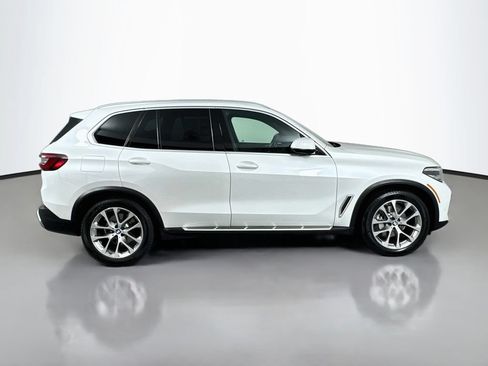 Used 2022 BMW X5 xDrive40i AWD/4WD image 5