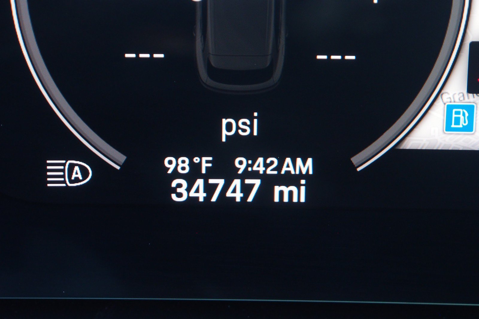 Used 2024 Porsche Cayenne AWD/4WD image 33