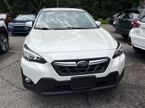 Used 2022 Subaru Crosstrek 2.0i Premium image 2