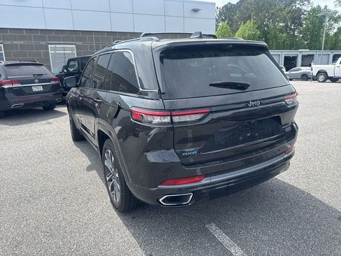 Used 2023 Jeep Grand Cherokee Overland w/ Luxury Tech Group IV image 10