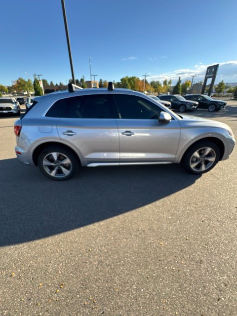 Used 2022 Audi Q5 2.0T Premium Plus w/ Premium Plus Package AWD/4WD image 6