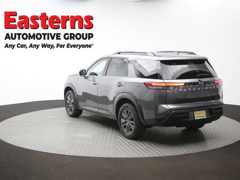 Used 2022 Nissan Pathfinder SV FWD image 65