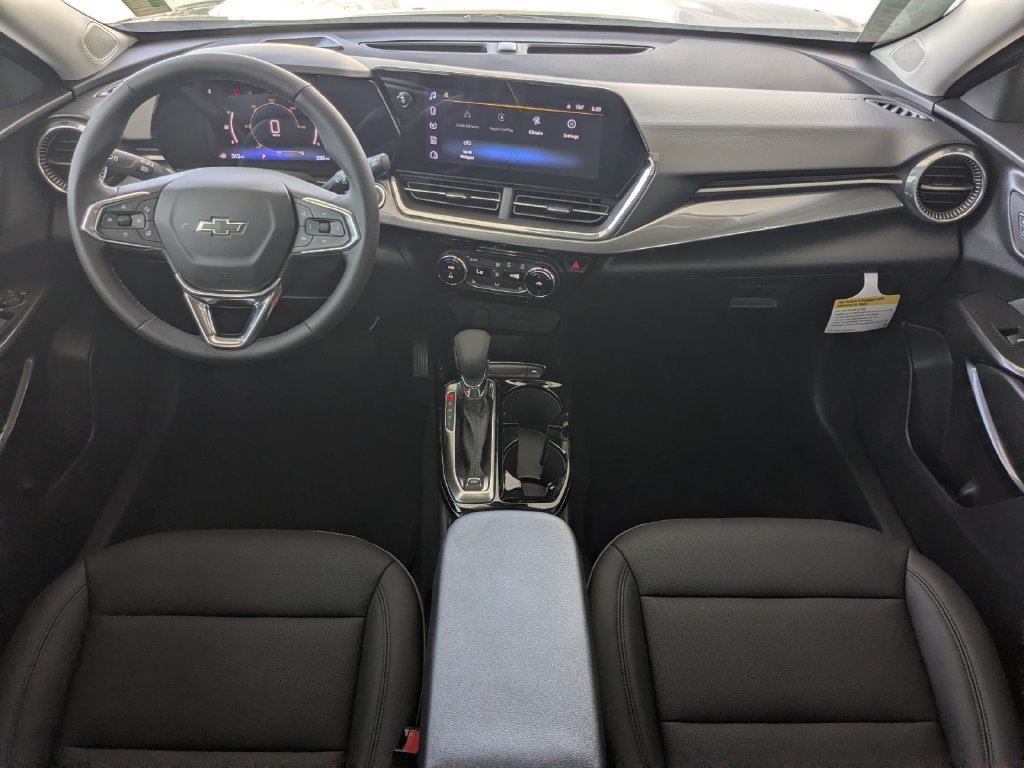 Certified 2026 Chevrolet Trax ACTIV w/ Driver Confidence Package FWD image 15