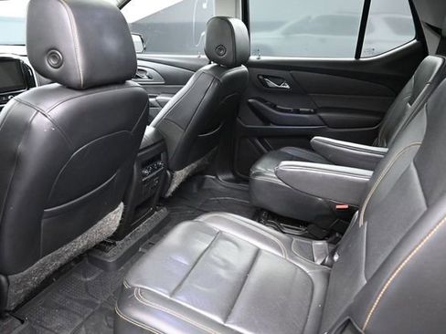 Used 2019 Chevrolet Traverse Premier w/ Redline Edition AWD/4WD image 14