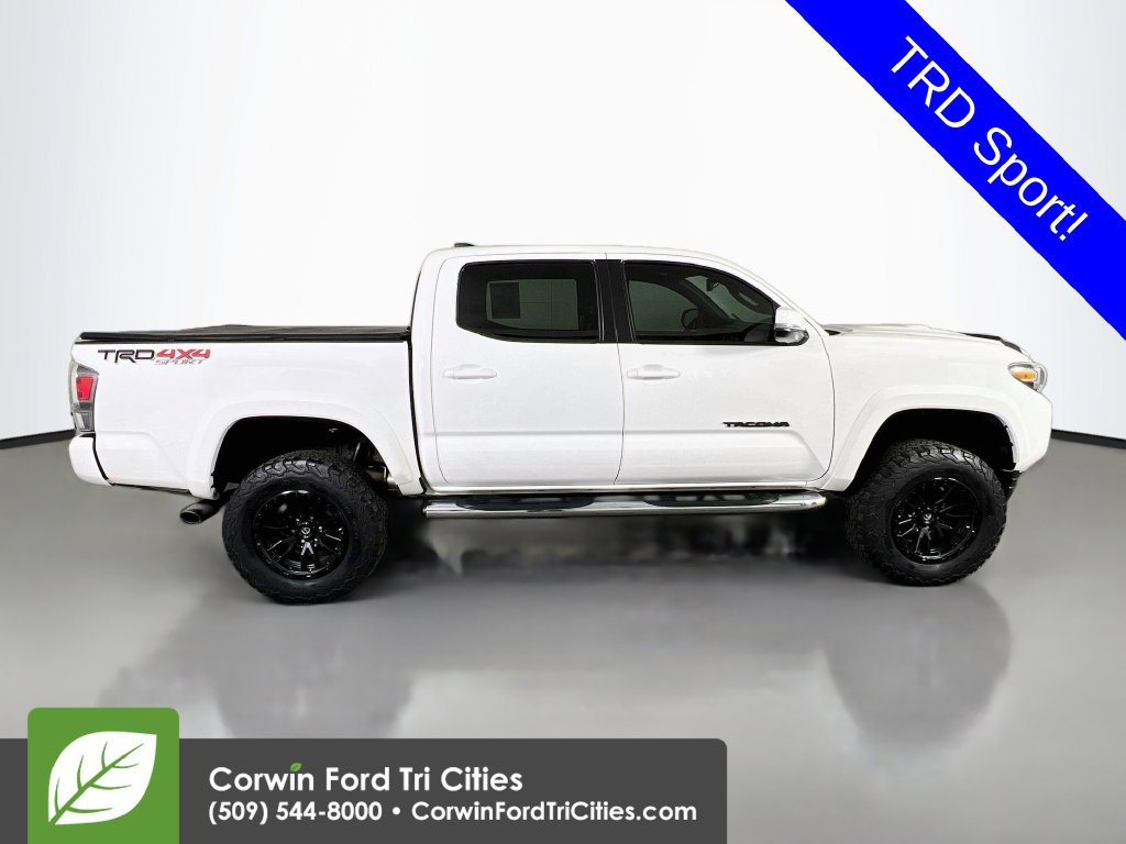 Used 2020 Toyota Tacoma TRD Sport w/ TRD Premium Sport Package AWD/4WD image 16