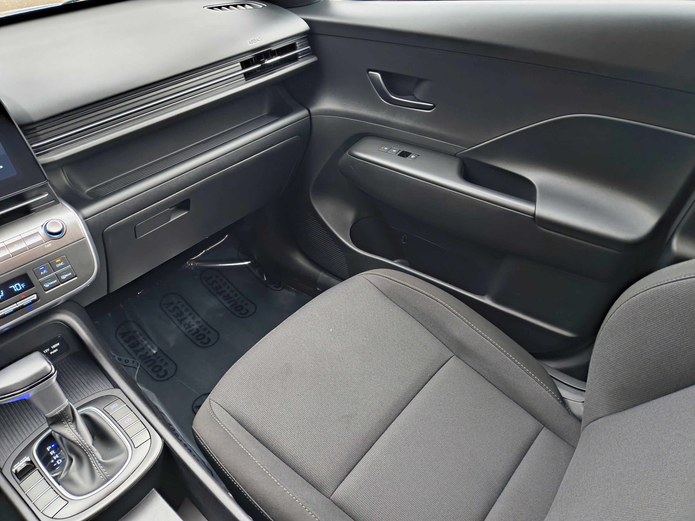 Certified 2024 Hyundai Kona SEL FWD image 15