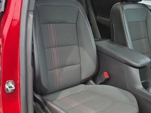 Used 2023 Chevrolet Equinox RS FWD image 4