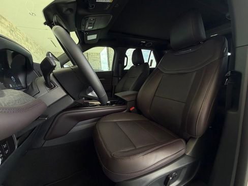 New 2026 Ford Explorer Platinum image 44