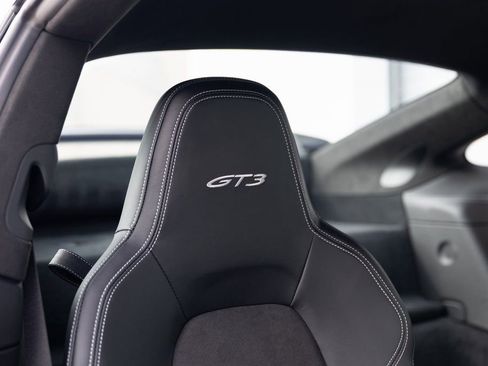 Certified 2022 Porsche 911 GT3 RWD image 23
