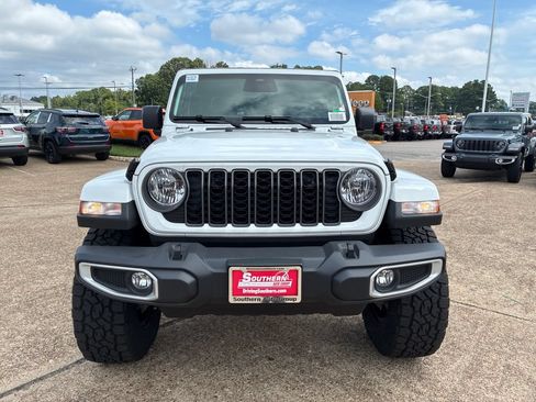 New 2026 Jeep Gladiator Sport AWD/4WD image 9