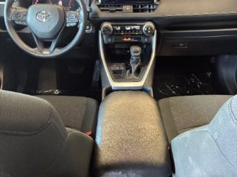 Used 2025 Toyota RAV4 XLE FWD image 24