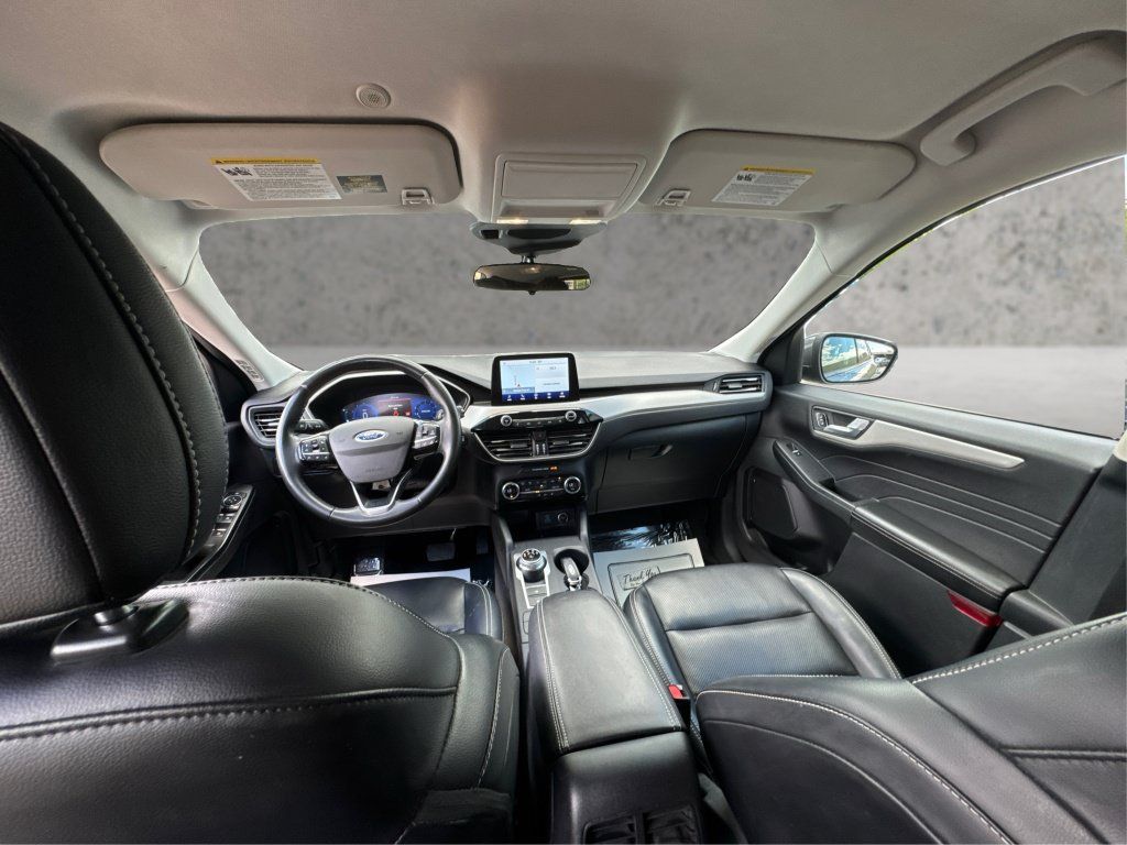 Used 2021 Ford Escape SEL w/ Technology Package AWD/4WD image 32