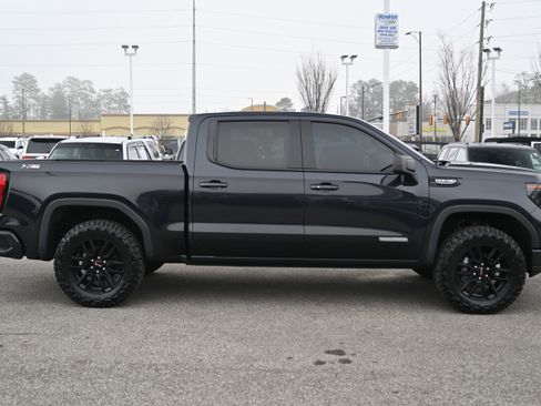 Used 2022 GMC Sierra 1500 Elevation image 16