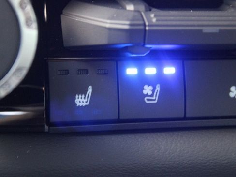 New 2026 Toyota Tundra Platinum image 16