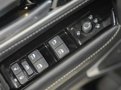 New 2026 Jeep Grand Wagoneer L 4WD image 44
