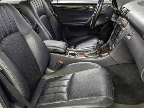 Used 2005 Mercedes-Benz C 320 4MATIC Sedan image 23